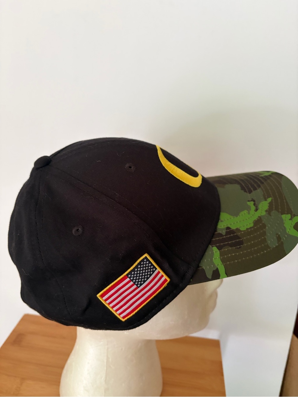 Nike Oregon Ducks USA Black Cap Camouflage Military Appreciation Baseball Cap